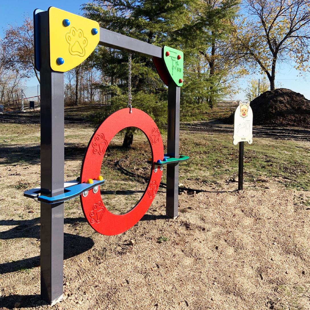 Dog fitness circuit with activity stations